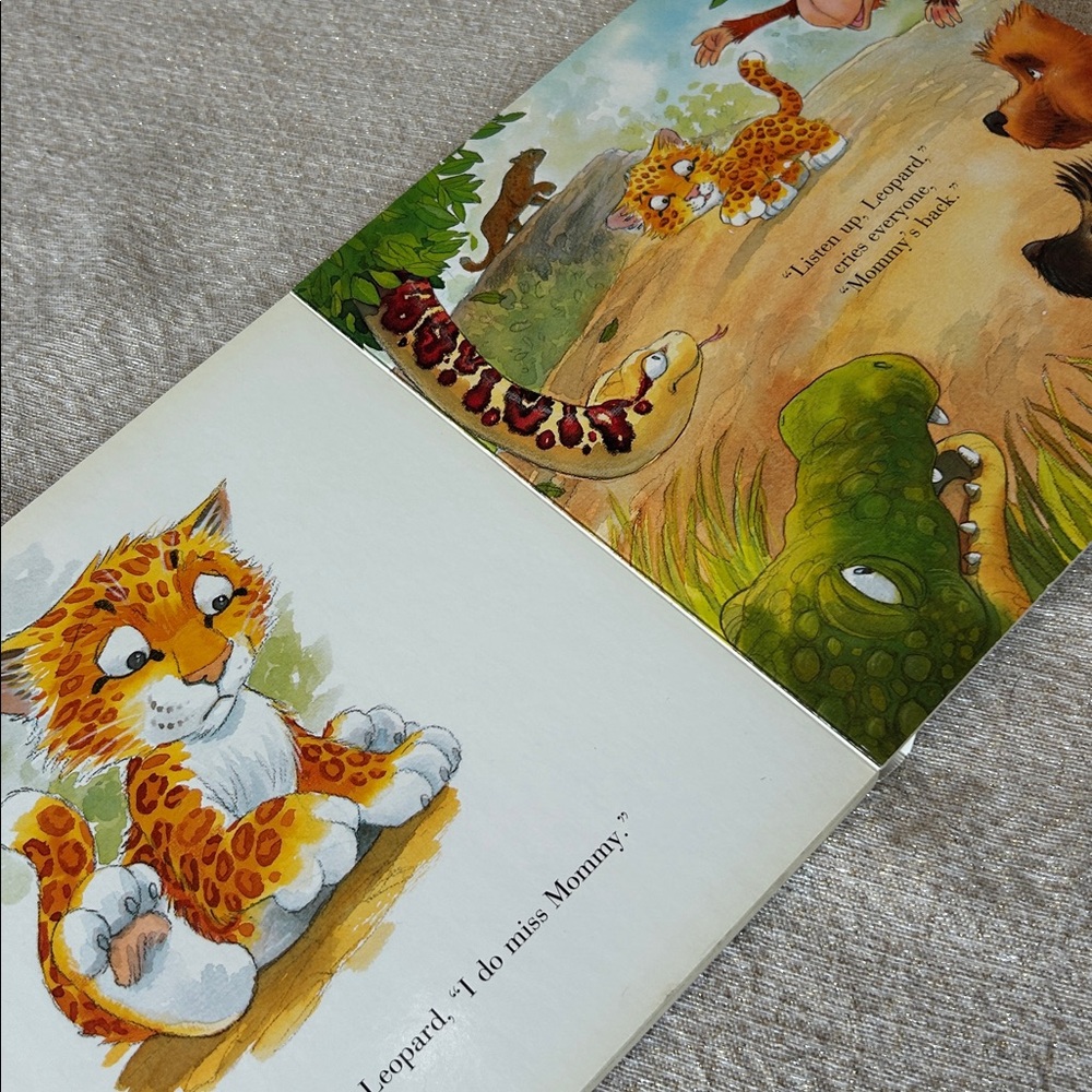Kids Book The Cuddliest Cuddle in the World Children’s Hard Cover by Sarah Nash - Picture 5 of 6